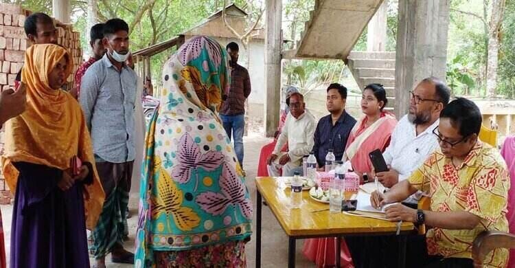 শিবপুরে আশ্রয়ণ প্রকল্প পরিদর্শনে প্রধানমন্ত্রীর কার্যালয়ের টিম